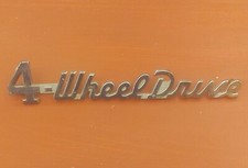 Jeep Willys Vintage Original 1949-64 4 Rodas Drive Emblema Emblema Emblema Pinos Traseiros Intactos comprar usado  Enviando para Brazil