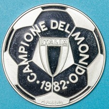 Repubblica italiana medaglia usato  Firenze