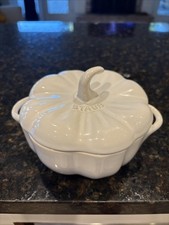 Staub ceramic ivory d'occasion  Expédié en Belgium