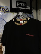 Camiseta Burberry Check preta usada masculina tamanho grande  comprar usado  Enviando para Brazil