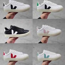 New veja mens d'occasion  Expédié en Belgium
