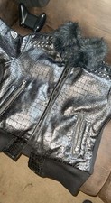 Black barely worn for sale  Macomb