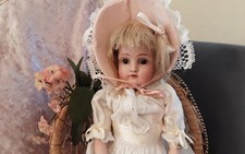 Sweet little cabinet for sale  AYLESFORD