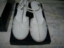 Chaussures brides blancs d'occasion  Paris VIII