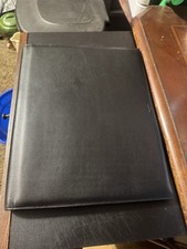 Almohadilla de letras de cuero negra TUMI Nassau. segunda mano  Embacar hacia Mexico