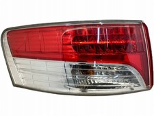 Toyota AVENSIS T27 SEDAN 2010 Tylne światło Tylne światło Lewe OE Część Oryginalna Geb, używany na sprzedaż  PL