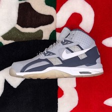 Size 8.5 nike for sale  Providence