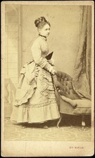 Usado, mulher elegante com cabelo incrível, ventilador, poltrona, dr. Heid, Viena, Wien, CD antigo comprar usado  Enviando para Brazil