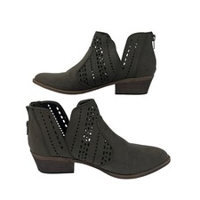 Steve madden boots for sale  Meriden