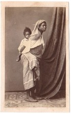 Femme africaine portant d'occasion  Paris XV