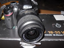 Fotocamera reflex digitale usato  Bovisio Masciago