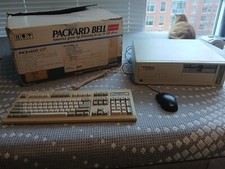 Packard bell pack d'occasion  Expédié en Belgium