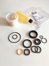 Kit riparazione guarnizioni usato  Spedire a Italy