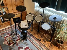 roland schlagzeug gebraucht kaufen roland schlagzeug gebraucht kaufen  Marburg