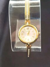 Relógio feminino Gloria Vanderbilt tom dourado e cristal quartzo ajustável nova bateria comprar usado  Enviando para Brazil