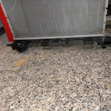 51887947 radiatore fiat usato  Italia