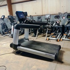 life fitness t9i treadmill for sale  Charlotte