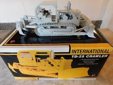 First gear international usato  Italia