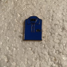 Camisa azul Lacoste Arthur’s Bertrand assinada pinos de lapela de metal comprar usado Camisa azul Lacoste Arthur’s Bertrand assinada pinos de lapela de metal comprar usado  Enviando para Brazil