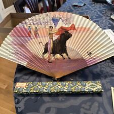 Ventilador de mão espanhol vintage com touro/matador”Pase Ayudado Por Alto assinado com caixa comprar usado  Enviando para Brazil