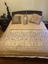Queen size bed for sale  Rego Park