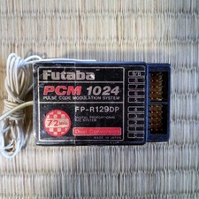 Receptor de controle de rádio Futaba comprar usado Receptor de controle de rádio Futaba comprar usado  Enviando para Brazil