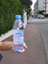 Bouteille eau evian d'occasion  Évian-les-Bains