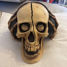 Gruesome skull headphones for sale Gruesome skull headphones for sale  NEWCASTLE UPON TYNE