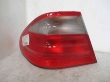 Feu arriere gauche d'occasion Feu arriere gauche d'occasion  Fère-en-Tardenois