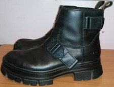 Ugg ashton short for sale  IRVINE