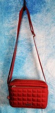 Hedgren red quilted d'occasion  Expédié en Belgium