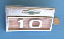 Emblema de para-lama Chevrolet C/10 K/10 66 fabricante de equipamento original emblema antigo LH ou RH 3874041 comprar usado  Enviando para Brazil