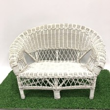 Sofá vintage de bambu, vime branco, vime para casa de bonecas de vime 11” de altura, usado comprar usado  Enviando para Brazil