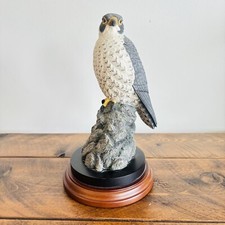 Peregrine falcon sculpture for sale  Duncan