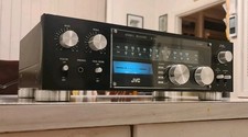 VINTAGE AMPLIFICADOR JVC RECEPTOR ESTÉREO 1976/FEITO NO JAPÃO/TOCA-DISCOS FONO comprar usado VINTAGE AMPLIFICADOR JVC RECEPTOR ESTÉREO 1976/FEITO NO JAPÃO/TOCA-DISCOS FONO comprar usado  Enviando para Brazil