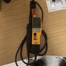 Fluke t130 spannungs gebraucht kaufen  Versand nach Germany