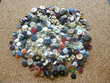 Gros lot boutons d'occasion  France