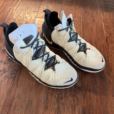 Nike mens 10.5 for sale  Bentonville