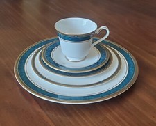Elevate dining experience for sale  Alexandria
