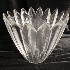 Usado, Tigela votiva em forma de flor vertical vidro texturizado gelo topo coroado escandinavo comprar usado Usado, Tigela votiva em forma de flor vertical vidro texturizado gelo topo coroado escandinavo comprar usado  Enviando para Brazil