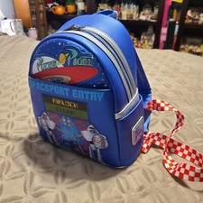 Mini mochila loungfly toy story pizza planet comprar usado Mini mochila loungfly toy story pizza planet comprar usado  Enviando para Brazil