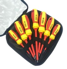 Kit set cacciaviti usato  Giugliano in Campania