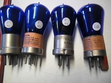 Lampes bleues pointes d'occasion  Andrézieux-Bouthéon