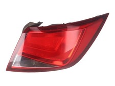 Tail light outer d'occasion  Expédié en Belgium