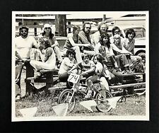 1980s BMX Motocross Multidão Relógios Corrida Bleachers Criança em Bicicleta Foto de Imprensa Vintage comprar usado  Enviando para Brazil
