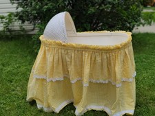 Antigo 1986 Berço de Vime Dobra-se An Is On Wheels Inclui Roupa de Cama 1 Cobertor comprar usado  Enviando para Brazil