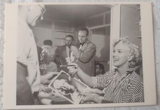 Postcard marilyn monroe d'occasion  Expédié en Belgium