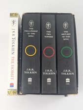 O Hobbit e o Senhor dos Anéis 4 livros em brochura conjunto de caixa JRR Tolkien comprar usado  Enviando para Brazil