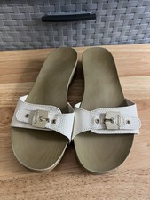 Sandálias femininas Dr Scholls 8M clássicas deslizamento de madeira sintética couro sintético branco comprar usado  Enviando para Brazil