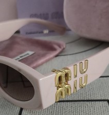 Używany, MIU MIU Okulary przeciwsłoneczne MU 11WS na sprzedaż  PL